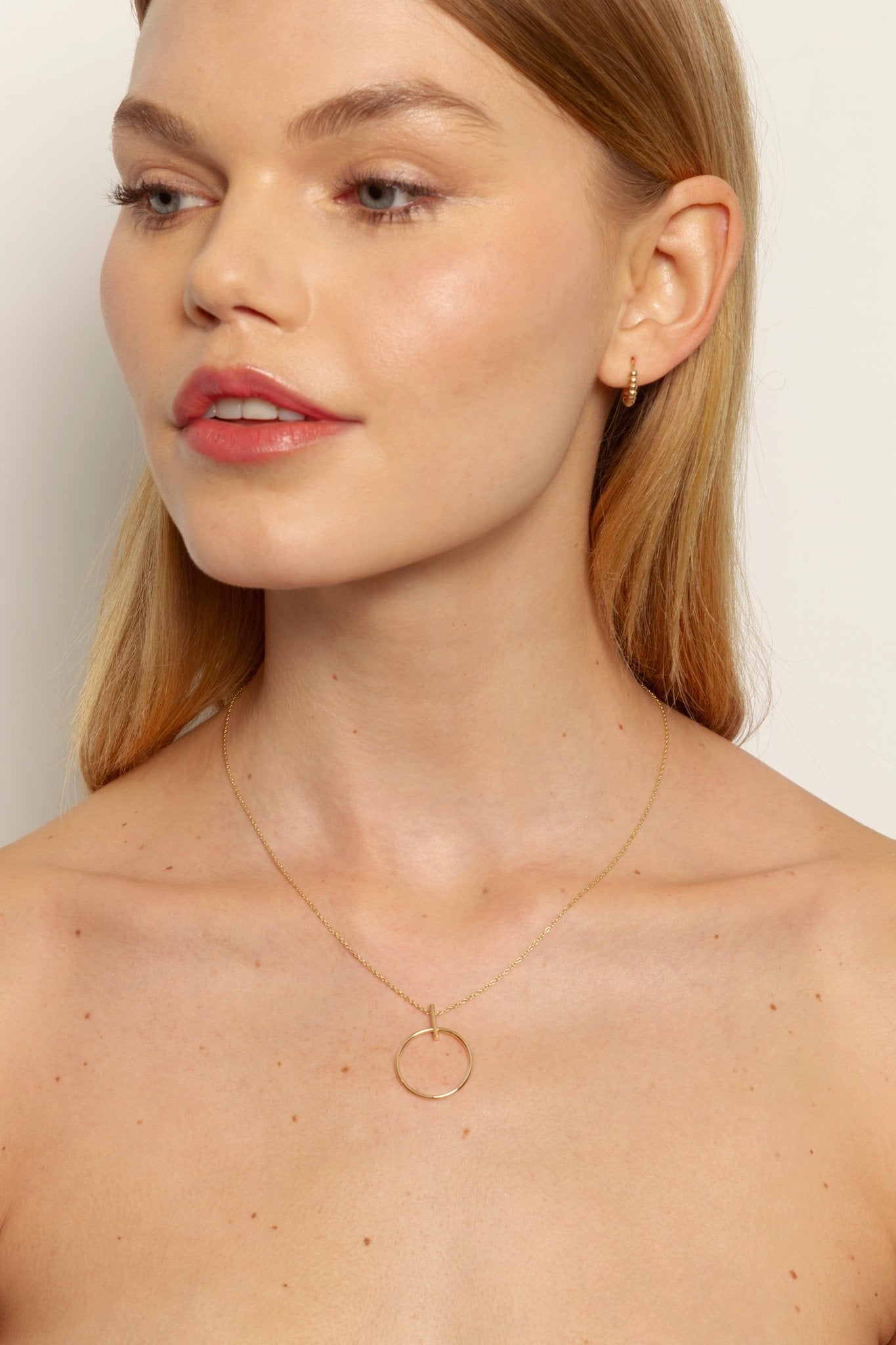 The Halo Gold Necklace - Leonora Gold Jewelry