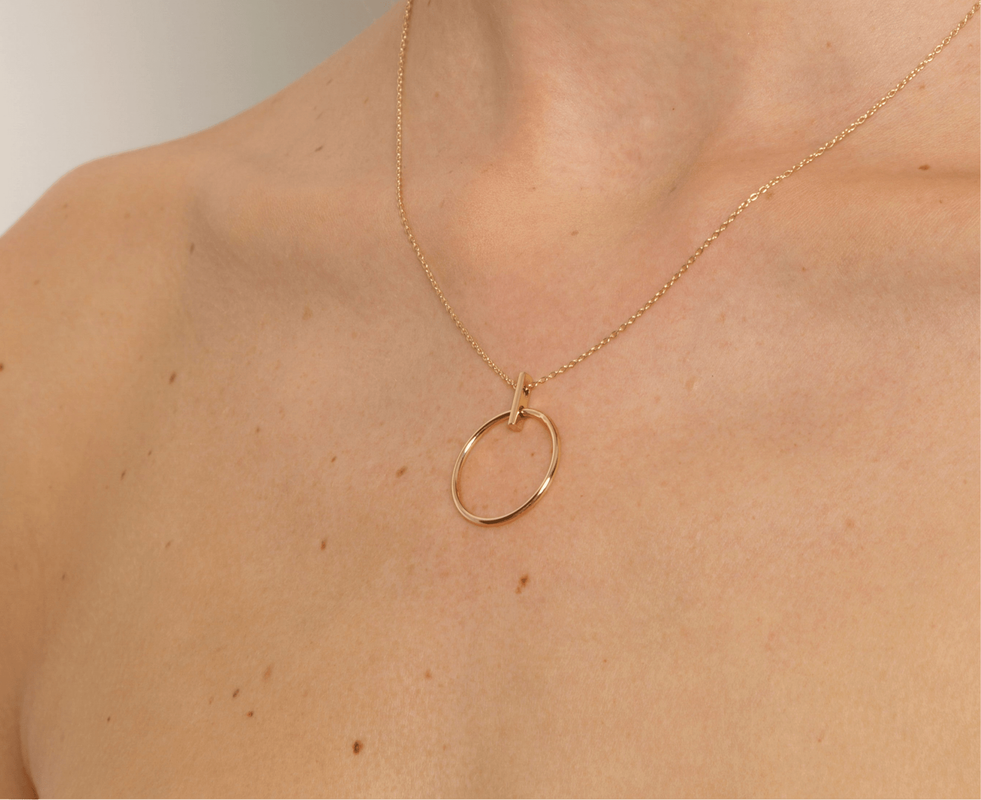 The Halo Gold Necklace - Leonora Gold Jewelry